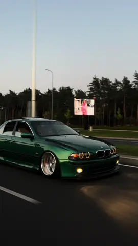 Ufff🤤 #rolling #rollingshot #automotive #damn39 #stancedbmw #eestitiktok #e39 #estonia #stancede39 #widebody #stance #bmwclub #fyp #cartok #bmwe39  