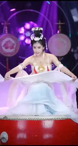 麥穗兒古典經典舞蹈  蹲蹲舞 #國風古韻 #敦煌飛天 #笑容最治愈的女孩 #古風 #美出高級感 #高清美女 美女