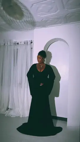 Birthday shoot✂️👗🥰#chichi_kouture #creatorsearchinsights #viraltiktok #goviral #fashiontiktok #birthdayshoot #styleinspo #trendy #fyp #goviral #500kviews #nigeriantiktok #classyoutfit #simpleandclassy #tiktokviral #blackdress #makemefamous #fashiondesigner