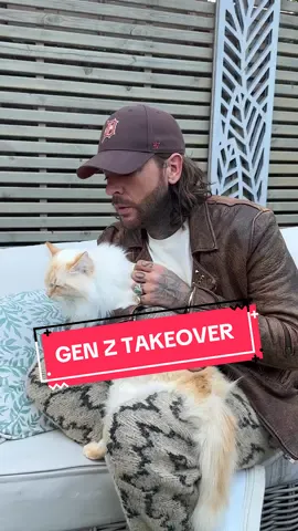 GEN Z TAKEOVER!! #stayingrelevant #podcast #genz #marketing #genztour #brat @Samthompsonuk 