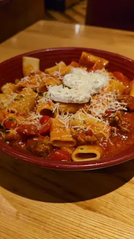 Dinner & Dolce is now at @Carrabba’s  ❤️& you don't want to miss out! This 3 course dinner for two is only $45!🤯 #carrabbas #carrabbasitaliangrill  #pastatiktok #tamparestaurants    #tampafoodie 