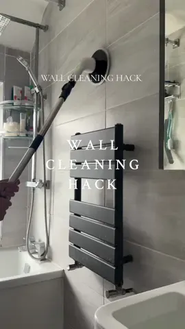The easiest way to clean bathroom tiles using the extendableb electric spin scrubber brush! An amazing brush for multipurpose cleaning🙌🏻  #cleaninghacks #CleanTok #cleaningtiktok #bathroomcleaning  #tiktokmademebuyit #spotlightfinds #foryoudays #cleaningbrush 