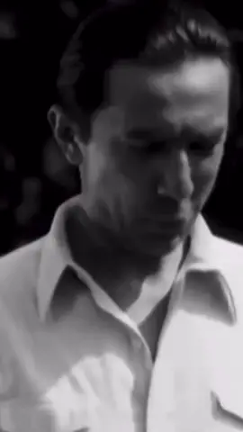 Bela Lugosi being interviewed, 1931. #belalugosi #belalugosoisdead #undead #dracula #vampire #nosferatu #hungarian #hungarianamerican #romania #romania🇷🇴 #thecount #thecountdracula #lonewolf 