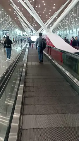 মালয়েশিয়া এয়ারপোর্টে ❤️❤️❤️