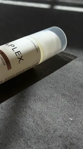 Olaplex №9 Bond Protector🤍🫧 nourishing hair serum🤎 absolute happiness for my hair @Olaplex 🫶🏽 #olaplex #olaplexno9 #hairstyle #fyp #ugccreator #ugc #ugccontentcreator 