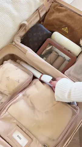 Pack my luggage with me: fall edition 🤎🍂 #packwithme #packing #beis #beistravel #asmrsounds #organized #travel #amazonfinds #packingcubes #amazontravel 