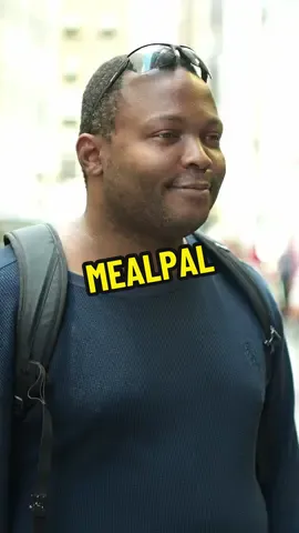 Akena tries @Mealpal for the first time ☎️🍴