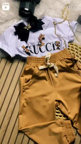 Sua pequena fica estilosa, confortável com os melhores preços 💛🤩😮‍💨 Conjunto Minnie Gucci Tamanho 4,6,8 e 10 anos Instagram: _mimos.kidss Whats: 1199161-8353 📲 #meninaestilosa #blogueirinha #fashionista #modainfantil #tendencia #minnie #gucci