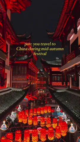 The Mid-Autumn Festival, celebrated in China, is a time for family reunions, moon gazing, and sharing mooncakes. Held on the 15th day of the 8th lunar month, it honours the harvest and the full moon, symbolising unity and harmony. 🌕✨ • • • #fyp #china #moon #midautumn #midautumnfestival #chinesetiktok #chinatrip #chinatravel #festival #pov #povs #小红书 #抖音 #chinatiktok #foruyou 