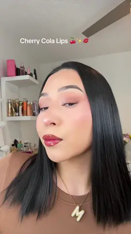 Que tengan un lindo dia ✨🫶🏻 @NYX Professional Makeup @Benefit Cosmetics @IT Cosmetics  #parati #fyppppppppppppppppppppppp #lipcombo #lipcombotutorial #cherrycolalips #cherrylips #lips #makeup #maquillaje #beauty #beautytips 