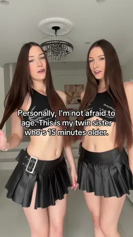 Can you spot the age difference? 😉😋