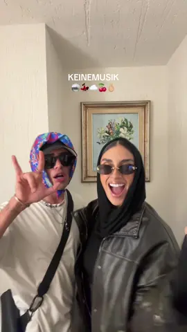 we’re going to #keinemusik! LETS GO! @Pamela McBeath 🍒☁️ #house #outfitideas #rave #ravers #fyp #parati 