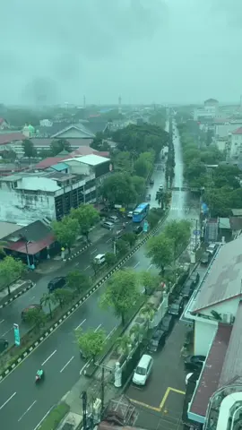 Vibes Hujan Kota Banda Aceh 🥰
