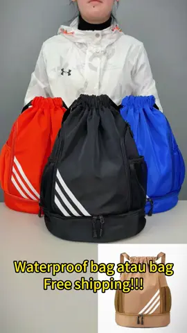Waterproof bag atau bag kalis air sesuai untuk semua jenis aktiviti outdoor... wajib ada satu ok! #waterproofbag #bagkalisair #begkalisair #begwaterproof #begkalisairviral #drybag #travelbag 
