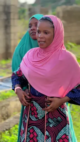 Kash😂 @Khadija__Abdullahi @Sister Zehrah 💔🫡 @🕊KANI MIJIN_KHADIJATU🕊🫶🔐 @@NANA_KHADEEJAH_NA 