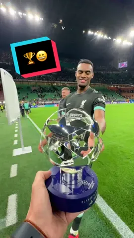 A well-deserved POTM award for Ryan 🏆😄 #Gravenberch #LFC #liverpool 