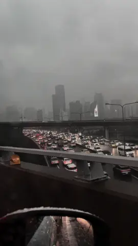 ฝนตกรถก็ติดเป็นธรรมดา#กรุงเทพมหานคร 