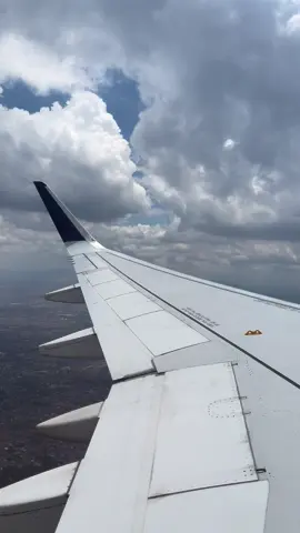 Batik air take off from Halim Perdana Kusuma airport 🇮🇩✈️ #batikair #aviation #fyp #foryou #wingview #travelling #a320 #airbus320 #indonesia #jakarta #halimperdanakusumaairport 