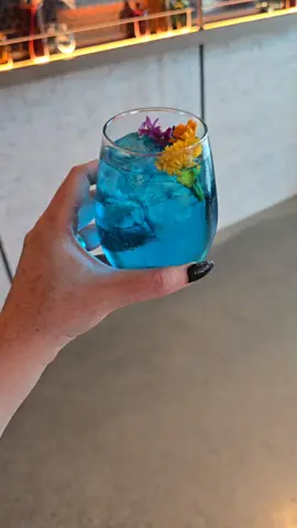 @Moxy Hotels is now in St. Petersburg!✨️ This beautiful boutique hotel is one you definitely want to check out.🥰 From the amazing craft drinks, comfy rooms & beautiful pool.🌊 You can't go wrong!❤️ #moxyhotel #moxystpete #stpete #dtsp #stpetersburgflorida #vspc #floridahotel #floridaresort #stpetersburg #floridavacation 