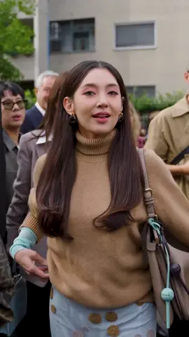 สวยจึ้งมากกกกก สวยสะกด 😍😍🫶🏻🫶🏻🩷🩷 @bellacampen #มิลานแฟชั่นวีค #FENDI #bellacampen #เบลล่าราณี #เบลล่าราณีเเคมเปน #เบลล่า 