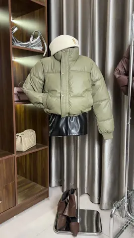 Mấy điểm cho sự xinh đẹp này ạ ❤️ #aophao #aophaonu #phaoxinh #aokhoacnu #TikTokFashion #muadongkhonglanh 