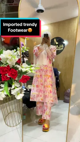 100% original imported Footwears😍 comment or like krna mat bhulna 🫢 @AlaynaFashion&co.  #foryou #viral #viraltiktok #onthisday #foryoupagе #fyp #viral_video #tiktokviral #trendyfootwear #explore #trendingvideo 