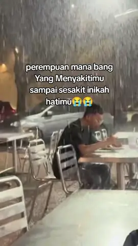 time TGH makan tgk Abang ni macam sedih je