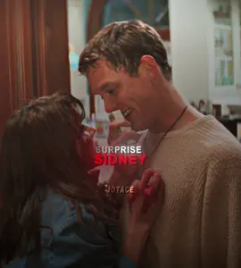 Surprise sidney #famouseditxx #edit #fyp #stumacher #ghostface #scream #p4lsoc #jcqedits (all fake tiktok)