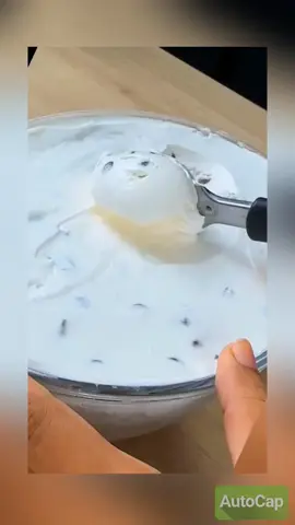 J'ai fait une glace avec seulement 3 ingrédients !#dessert #pourtoi #foryou #faitmaison 