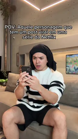 Sempre tem uns nomes nada a ver a rede soci4l 🗣️ ENDKSDKAK JURO 🤨 E eles mudam de vida do nada, te lembrou qual série? 👀 Marca os migos ae Você já conhecem Emily em Paris: Histórias Netflix? ♥️ é um jogo gratuito incluso com sua assinatura @Netflix Brasil, sabia disso?!! 📲📲 o app tá disponível para IOS/Android e é inspirado na narrativa da série! o mais legal é que a história é sobre VOCÊ, sendo melhor amiga da Emily e Mindy, passeando com o Alfie e o Gabriel por Paris… 👀👀 juro, que sonho  Pra encontrar o jogo você pode ir no seu app da Netflix, encontrar a sessão “jogos para celular”, escolher ‘Emily em Paris’ e pronto, você vai ser redirecionado para o app “Histórias Netflix’ e lá selecionar o jogo ‘Emily em Paris’ novamente. 🤓🤓 *publi #NetflixGames #HistoriasNetflix #EmilyEmParis #NetflixStories