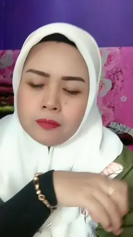 #resah dn gelisah yg kini kurasakan #assalamualaikum_shbtku_semua #rahasiacinta #evitamala_dangdut_slow_jadul #lipsing #kontenhiburan 