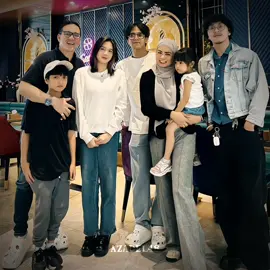 the warmth of his family 🤍 @zee asadel @Rani Fadli @Fadli Akhmad  #zeeasadel #superfadlifamily #keluarga 