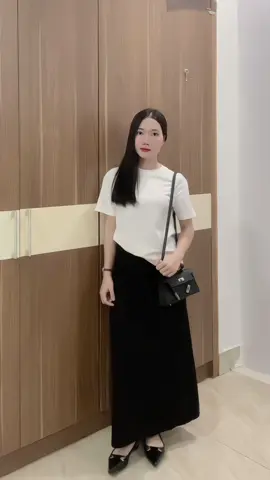 Chân váy midi mặc từ đông sang hè 🫰🏻#chanvaydai #chanvay #phoidomuathu2024 #thoitrangnu #tiktokshopvn #xuhuongtiktok2024 
