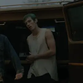 brunette haired callum > green haired callum > blonde haired callum 🤷‍♀️ #callumturner #callumturneredit #callumturneredits #greenroom #greenroomedit #greenroomedits #tigeredit 