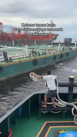 Mau nangkep monyet😂😂😂#fyp #fypdongggggggg #fypシ゚viral #masukberandafyp #fypgakni #viralditiktok #xyzbca #foryourpage #viral #masukberanda #ceritapelautindonesia🚢🇮🇩 #storypelaut⚓ #pelautindonesia🇲🇨🇲🇨 #tugboatindonesia #pelauttugboat #lifeatsea #storypelaut #pelautpunyacerita #kapaltugboat #pelautindonesiatiktok 