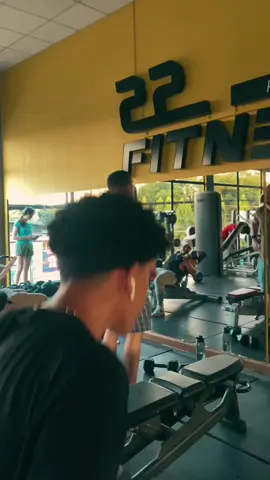 Andamos al 💯 y pasaditos de energía. 😎🔥 #22fitnessclub #Fitness #fit #fyp #fypシ #viral #gym #gymmotivation 