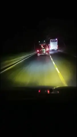 sudah keluar tol palembang  LIGA LINTAS MALAM DIMULAI 🤣 cuma VELOZ biasa 🙃😅