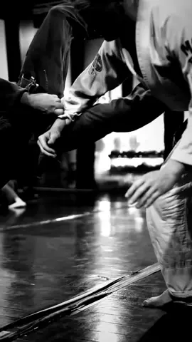 Omoplata aérea  #jiujitsu #jiujitsuontiktok #golpesdejiujitsu #brazilianjiujitsu #blackbelt #CapCut 