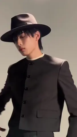 เน็กซ์หล่อมาก มืออาชีพสุดๆ #NEXnattakit #ELLEMENXNEXnattakit #CELINEHOMME #BUSbecauseofyouishine