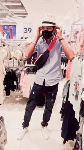 Tak jubek tak rattin ken semmuh gembrot #SIZE40 #adek_pole 