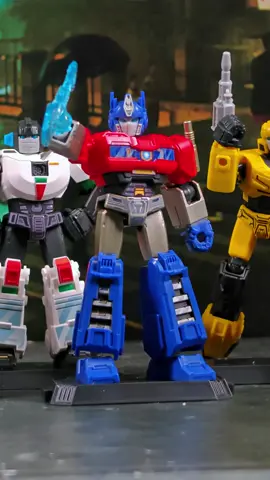 Bloks Transformers：One；Get your toys in: www.showzstore.com    #transformers #stopmotion #animation #stopmotionanimation  #spicyanimation #actionfigures #Toys #Robot #unboxing #transformersstopmotion #transformersanimated #robotanimation   #autobots