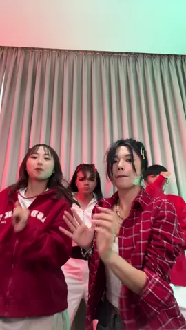 បែកជាសមាគមន៍ 😂❤️@Povpiseyy @Liily🖤 @Pich_Serey #fyp #itsmericky #trending #janzynricky 