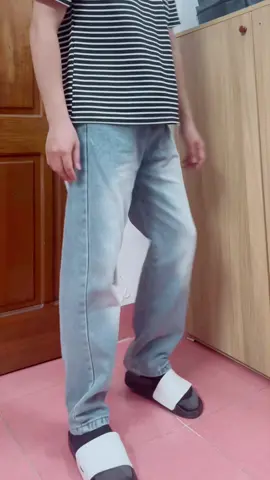 Quần jean nam Wash xám khói  Cap cao form dáng suông rộng chất vải denim mềm mịn #quanjean #quanjeannam #quanongrong #viralvideo #xuhuong2024 #yfp 