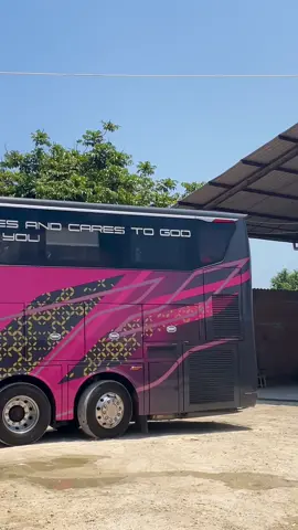 Suasana Garasi Po.Kencana Siang ini 🩷 #kencanaluxurybus #kencanaindonesia #busmania #fyp #masukberanda #janmanaruahdandam 