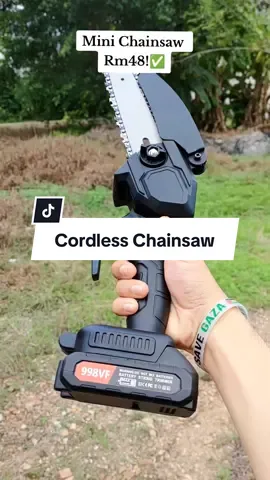 Korang dah ade ke Mini Chainsaw Rm48 ringgit ni🔥 Dapatkan sekarang di beg kuning🔥 #chainsaw #minichainsaw #chainsawcordless #portable  #murah #berquality #berbaloi #dapatkansekarang 