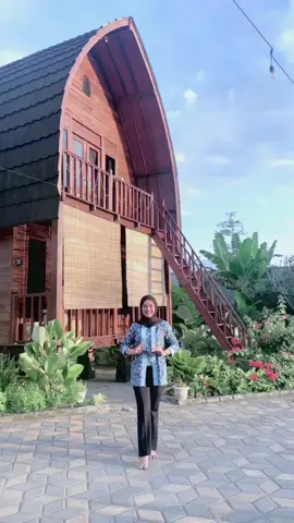 dc new by me seneng nihh gass lagi skuyyyy🔥🫶🏼😍 #seneng #tari #taritradisional #dancetrend #tarijawa #dance #shintaarsinta #nopel 