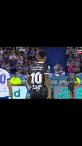 nunca voy a olvidar de este golazo de santy castro como te grite ni nuestro tomas lo pudo sacar #nocabedudalospivesdevelez_notienencura #velezdemivida 