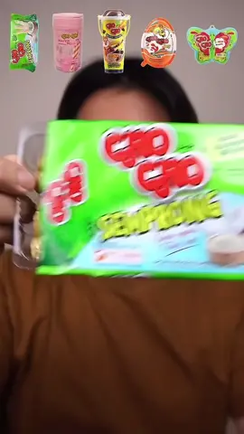 Cake sticks in a box #xuandongvlog #usa #asmr #food 