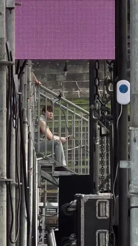 carats spotting wonwoo before the show 😫 he's smirk smile 🤣🤣🤣 he so cute gooosh #woonow 