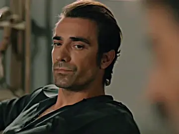 شكله عبد القادر نسى ويامن جاي يحجي .؟ .#مسلسلات_تركية #fay #fypシ #fypシ゚viral #foryoupage 